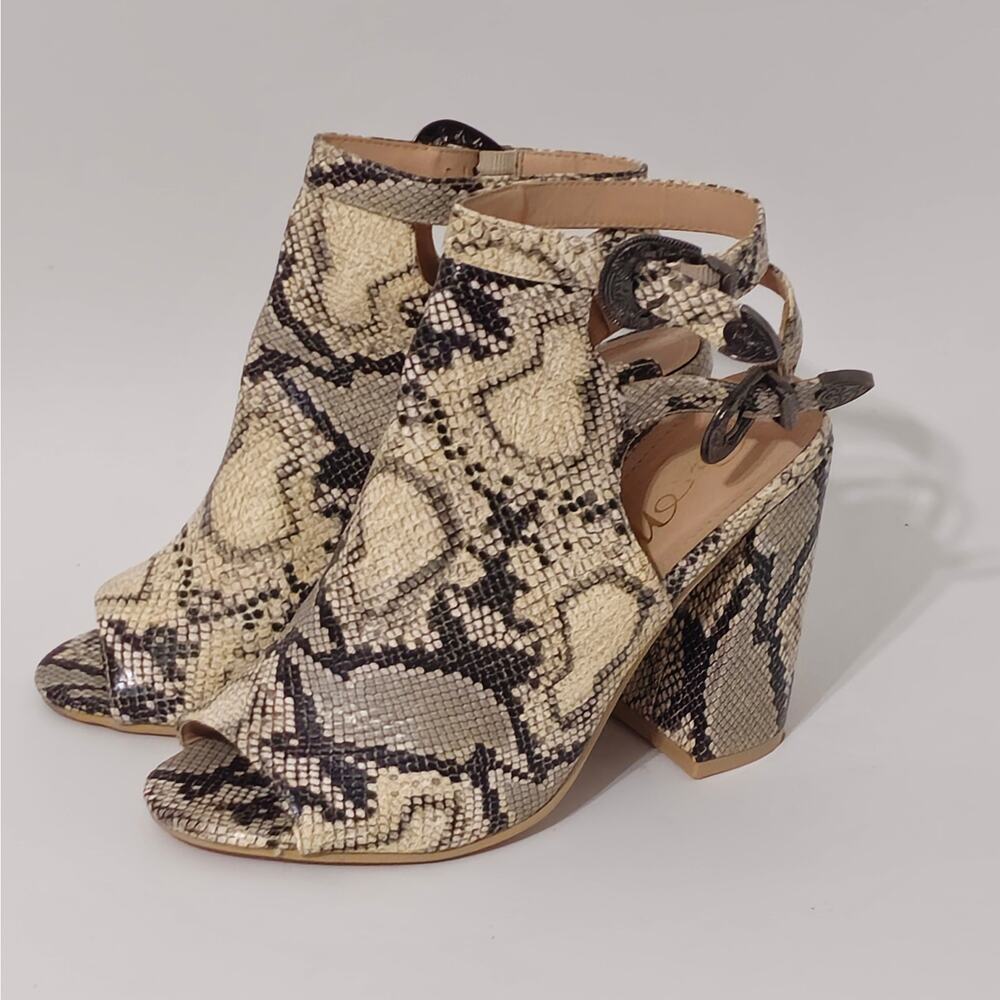 So Me Snake Skin Block Heel  Size 8.5 Elias Western Buckl block Heel